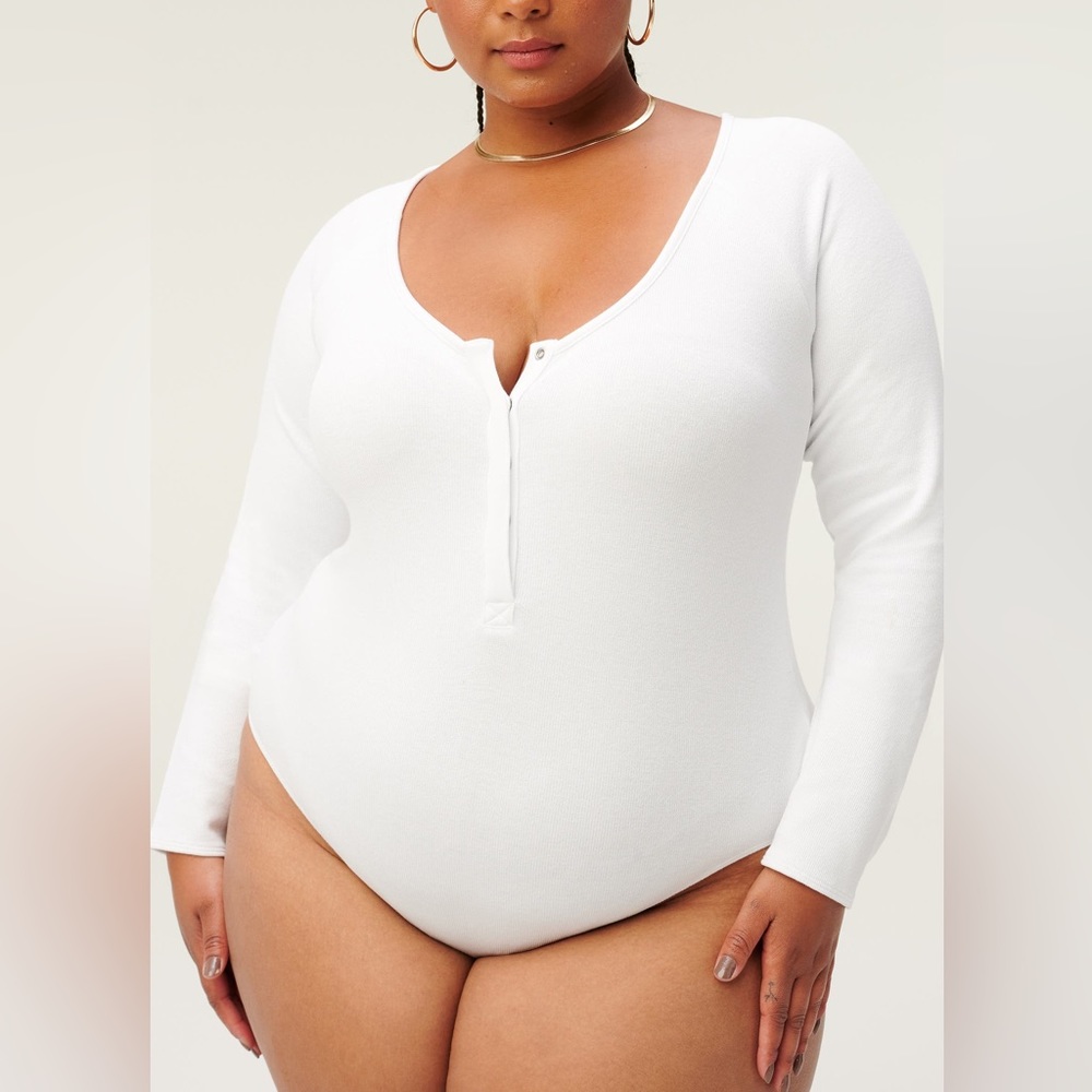 GOOD AMERICAN Good Body Snap Henley Bodysuit